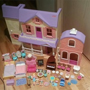 Loving Family Dollhouse