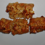 Vegan Quince Jelly and Cashew Brittle Cookies