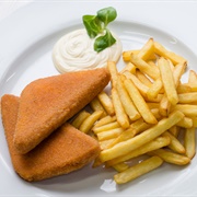 Rántott Sajt (Flat Cheese in Breadcrumbs, Deep-Fried)