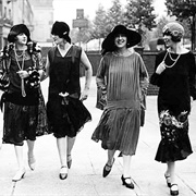 1922: Flappers