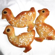 Vegan St. Martin's Day Sweet Goose-Shaped Rolls