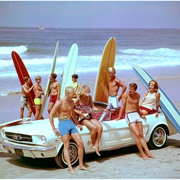 1962: Surfing