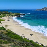 Makapuʻu Beach