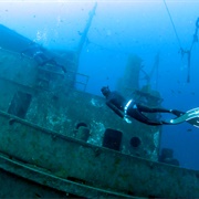 Freedive a Shipwreck