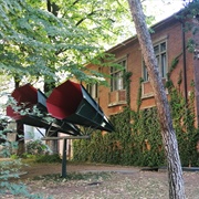 House of Leaves Tirana