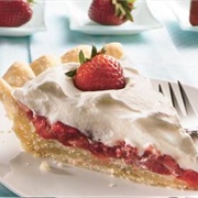 Stuffed Crust Strawberry Cream Pie