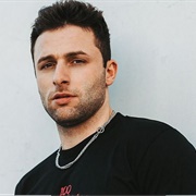 Austinshow (Gay/Bisexual, He/Him)