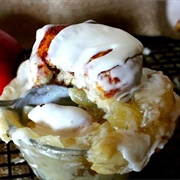 Cinnamon Roll Apple Pot Pies