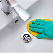 Using Your Kitchen Sponge for Too Long