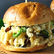 Macaroni Jalapeño Burger