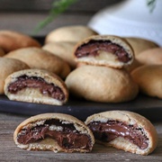 İzmir Bomb Kurabiye / Praline Stuffed Cookie