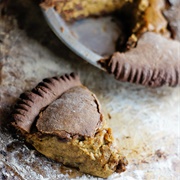 Gingerbread Eggnog Pie