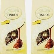 Lindt Lindor Truffles Milk Chocolate Butter Pecan