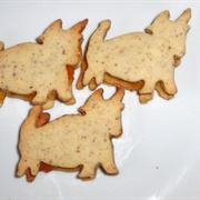 Vegan Almond and Rum Cookies Filled With Peach Jam