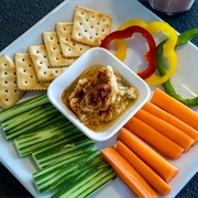 Hummus With Crackers, Cucumber, Carrots and Bell Pepper