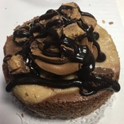BW Sweets Bakery Reese's Cup Cheesecake