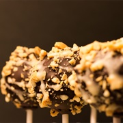 Vegan Peanut Cakepops