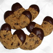 Vegan Hazelnut, Chocolate and Coffee Crescent Cookies