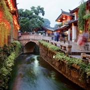 Qiyi Street Chongron Alley, Lijiang, China