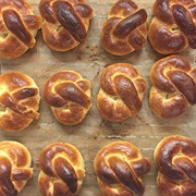 Anise Pretzel