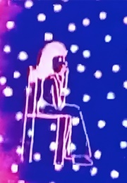 Tiny (Gondry) (2003)