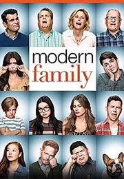 Modern Family Season 3 (2011)