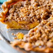 Brown Sugar Peach Crumble Pie
