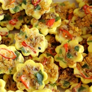 Malaysia: Kuih Cara Berlauk