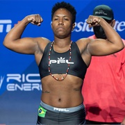 Mariana Morais (Lesbian, She/Her)