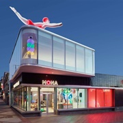Museum of Neon Art, Glendale