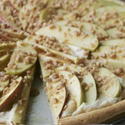 Caramel Apple Pizza