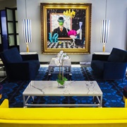 Monsieur Jean, L'hôte Particulier