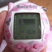 1997: Tamagotchi