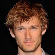 Alex Pettyfer