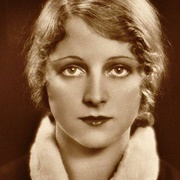 Evelyn Holt Actress