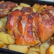 Csülök Pékné Módra (Hand of Pork Pékné Style)