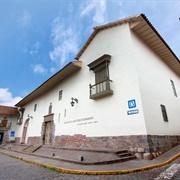 Museo De Arte Precolombino
