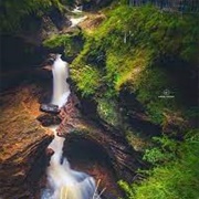 Davis Falls, Nepal