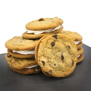 Hy-Vee Chocolate Chip Sandwich Cookie