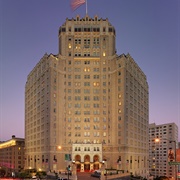 Mark Hopkins Hotel