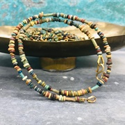 Make Your Own Jewellery With Old Beads, Buttons, or Chains