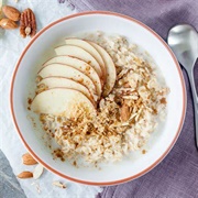 Apple and Nut Oatmeal