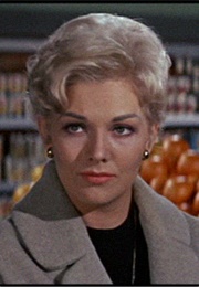 Kim Novak - Strangers When We Meet (1960)