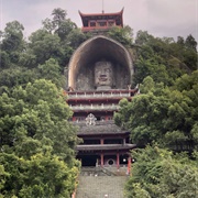 Rongxian Giant Buddha