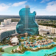 The Guitar Hotel, Hollywood