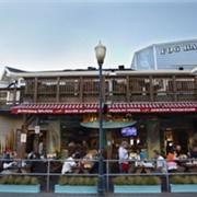 Wipeout Bar and Grill