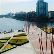 Pat Liddy's Walking Tours of Dublin: Docklands - The New Old Dublin