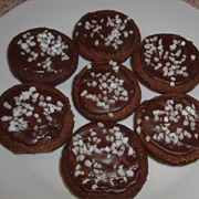 Vegan Death by Chocolate Cookies Filled With Cashew Chocolate Spread
