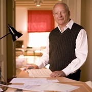 Christopher Hogwood (Keyboard and Director)