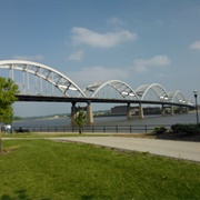 Rock Island Centennial Bridge